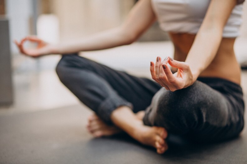 [fpdl.in]_young-woman-practicing-yoga-at-home_1303-20239_medium.jpg